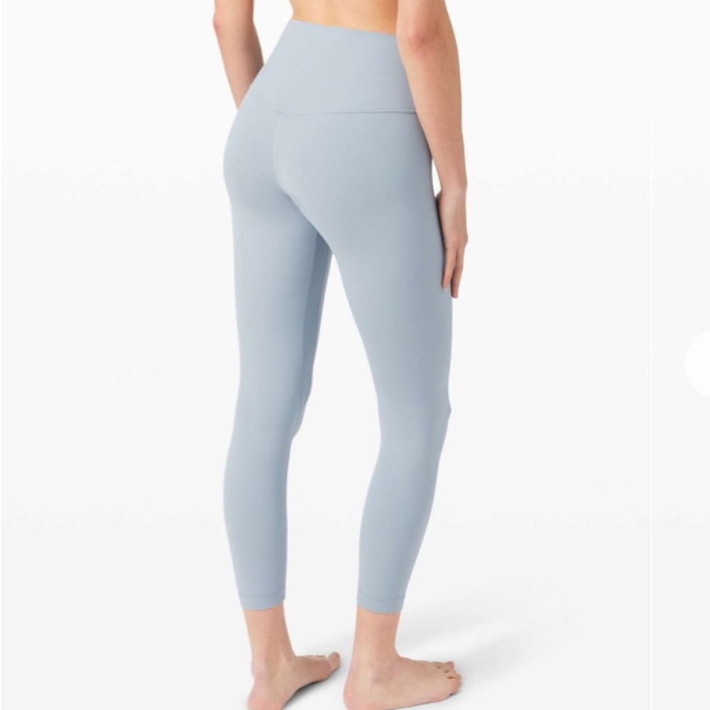 Lululemon Align Tight Size 6 CHBY Chambray HR 25”